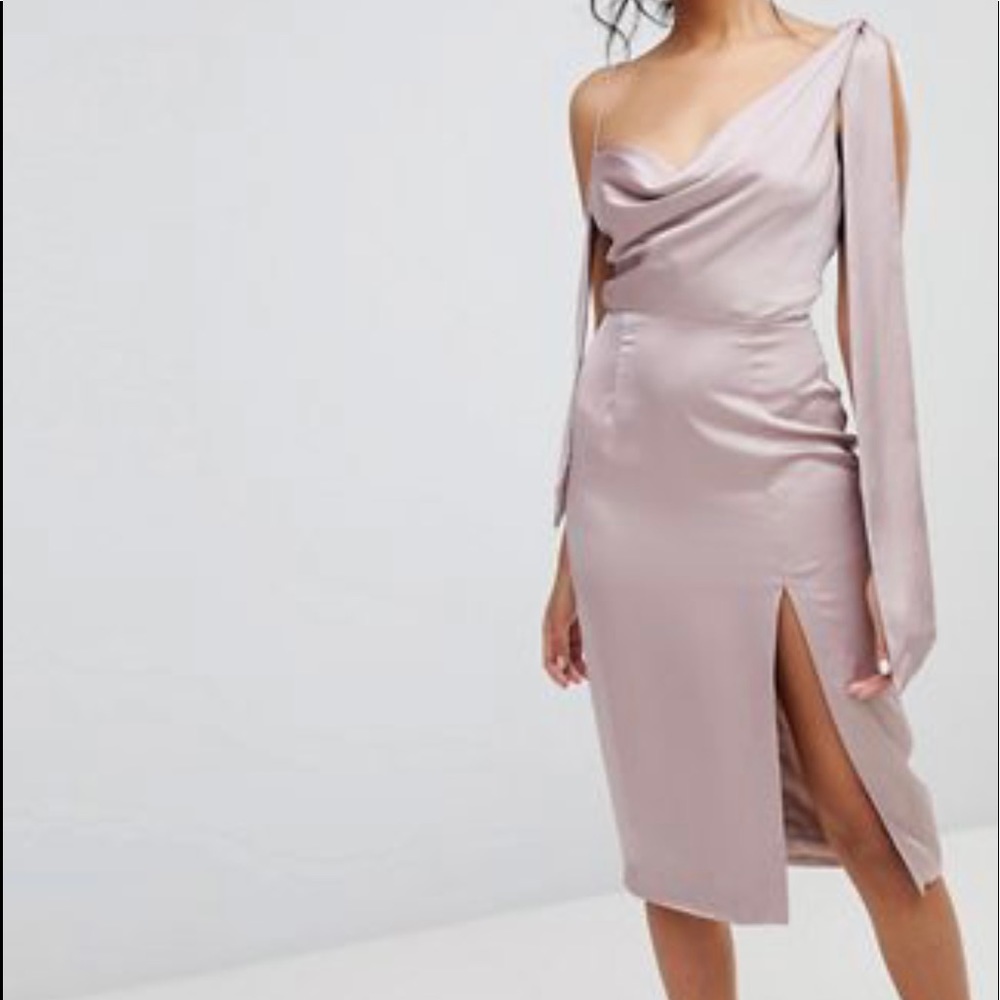 Finders aspect pink / romantic pink ,satin feel midi dress. Size L